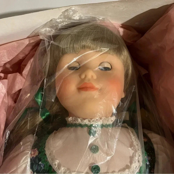 20" Madame Alexander Jessica Doll 20 vinyl and cloth Original Box and Hand Tag - Picture 6 of 9